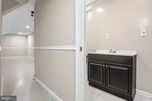 4945 Hazelwood Ave, Baltimore, MD 21206 - Photo 45