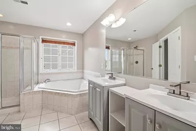 4945 Hazelwood Avenue, Baltimore, MD 21206 - Photo 39