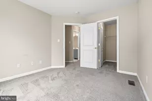 4945 Hazelwood Ave, Baltimore, MD 21206 - Photo 27