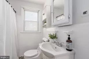 7 Lodge Rd, Catonsville, MD 21228 - Photo 13