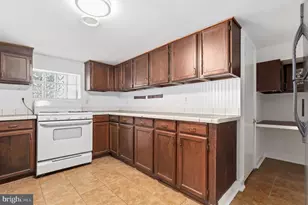 7 Lodge Rd, Catonsville, MD 21228 - Photo 15