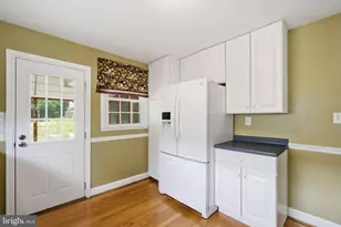 107 Oakway Rd, Lutherville Timonium, MD 21093 - Photo 9