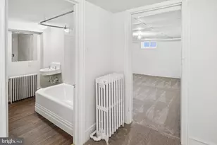 910 St Charles Ave, Baltimore, MD 21229 - Photo 25