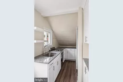 910 Saint Charles Avenue, Baltimore, MD 21229 - Photo 33