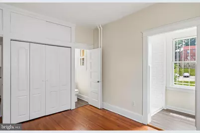 910 Saint Charles Avenue, Baltimore, MD 21229 - Photo 21
