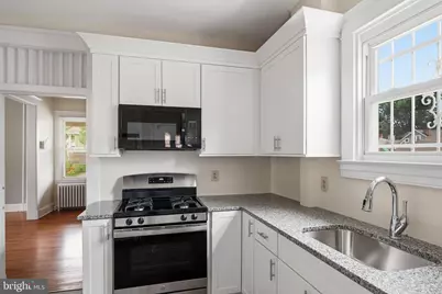 910 Saint Charles Avenue, Baltimore, MD 21229 - Photo 15