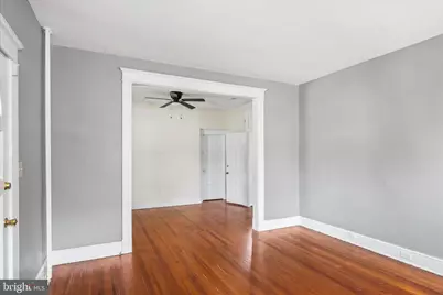 910 Saint Charles Avenue, Baltimore, MD 21229 - Photo 11