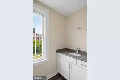 910 Saint Charles Avenue, Baltimore, MD 21229 - Photo 19