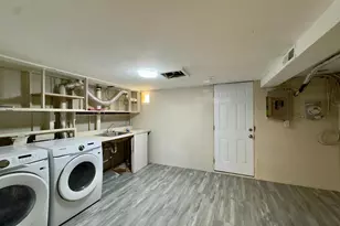 433 Oakwood Rd, Baltimore, MD 21222 - Photo 9