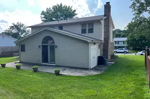 5 Madison Mills Ct, Baltimore, MD 21228 - Photo 3