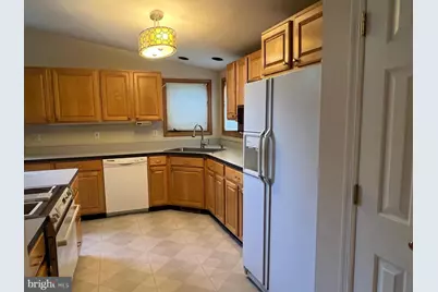 5 Madison Mills Court, Baltimore, MD 21228 - Photo 7