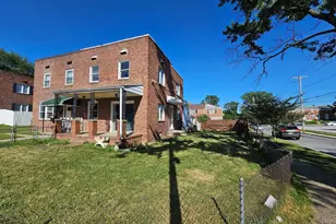 8501 Chestnut Oak, Parkville, MD 21234 - Photo 3