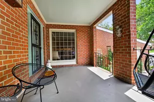 6638 Walnutwood Cir, Baltimore, MD 21212 - Photo 3