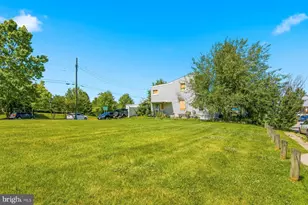 1826 Kitty Hawk Rd, Baltimore, MD 21221 - Photo 3