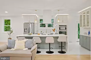 700 Hilton Ave, Baltimore, MD 21228 - Photo 1