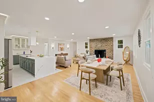 700 Hilton Ave, Baltimore, MD 21228 - Photo 3