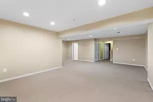 33 Peregrine Ct, Baltimore, MD 21208 - Photo 35