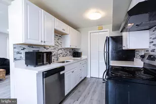 32 Coliston Rd, Reisterstown, MD 21136 - Photo 11