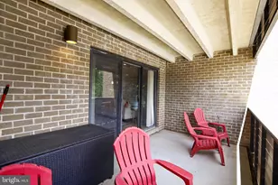 4 Candlemaker Ct, Baltimore, MD 21208 - Photo 13