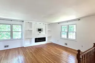 1234 Pleasant Valley Dr, Catonsville, MD 21228 - Photo 3
