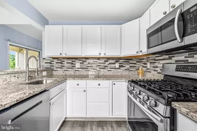 8805 Stone Ridge Circle #304, Baltimore, MD 21208 - Photo 13