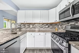 8805 Stoneridge Cir, Baltimore, MD 21208 - Photo 13