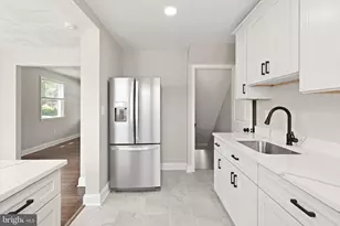 7 Bladen Rd, Essex, MD 21221 - Photo 11