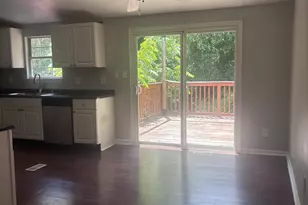 522 Brighton Pl, Essex, MD 21221 - Photo 5