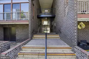 8 Stonehenge Cir, Baltimore, MD 21208 - Photo 7