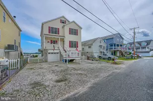 1205 Bayside Rd, Baltimore, MD 21221 - Photo 1