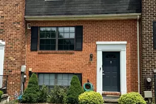 30 Golden Hill Ct, Baltimore, MD 21228 - Photo 1