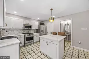 18 Chudleigh Ct, Baltimore, MD 21208 - Photo 13