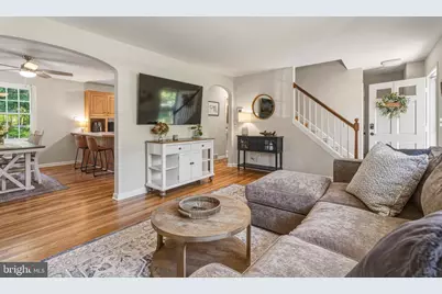 1102 Greenway Road, Cockeysville, MD 21030 - Photo 11
