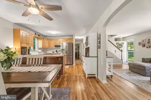 1102 Greenway Rd, Cockeysville, MD 21030 - Photo 3