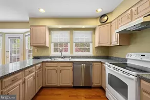 7 RainDrop Cir, Reisterstown, MD 21136 - Photo 13