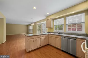 7 RainDrop Cir, Reisterstown, MD 21136 - Photo 15