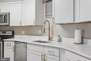 205 E Joppa Rd, Towson, MD 21286 - Photo 5