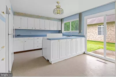 7905 Winterset Avenue, Pikesville, MD 21208 - Photo 5
