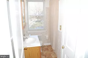1707 Pin Oak Rd, Parkville, MD 21234 - Photo 15