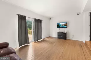 4 W Orange Ct, Baltimore, MD 21234 - Photo 7