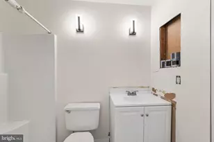 4 W Orange Ct, Baltimore, MD 21234 - Photo 13