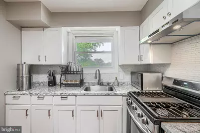 9405 Thornewood Court, Parkville, MD 21234 - Photo 13