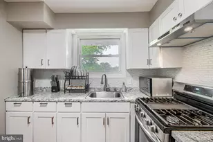 9405 Thornewood Ct, Parkville, MD 21234 - Photo 13
