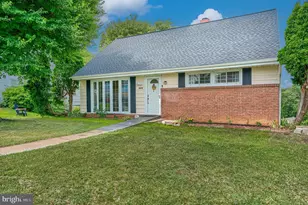 9405 Thornewood Ct, Parkville, MD 21234 - Photo 3