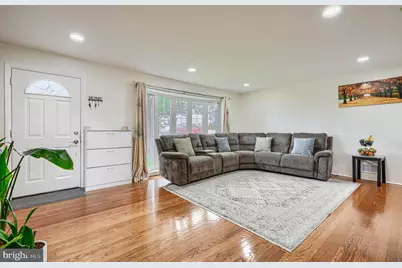 9405 Thornewood Court, Parkville, MD 21234 - Photo 7