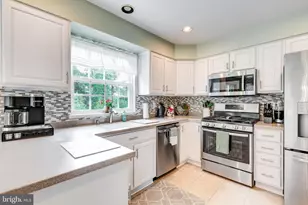 12105 Lamottes, Reisterstown, MD 21136 - Photo 15