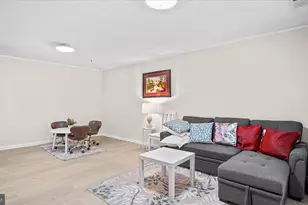 6 Drawbridge Ct, Baltimore, MD 21228 - Photo 37