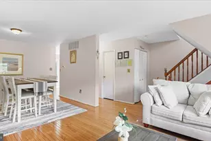 6 Drawbridge Ct, Baltimore, MD 21228 - Photo 5