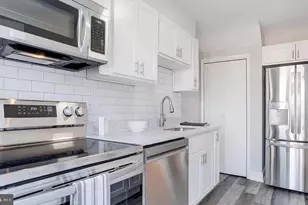 1046 Elm Rd, Halethorpe, MD 21227 - Photo 9