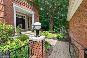 26 Bellchase Ct, Pikesville, MD 21208 - Photo 3